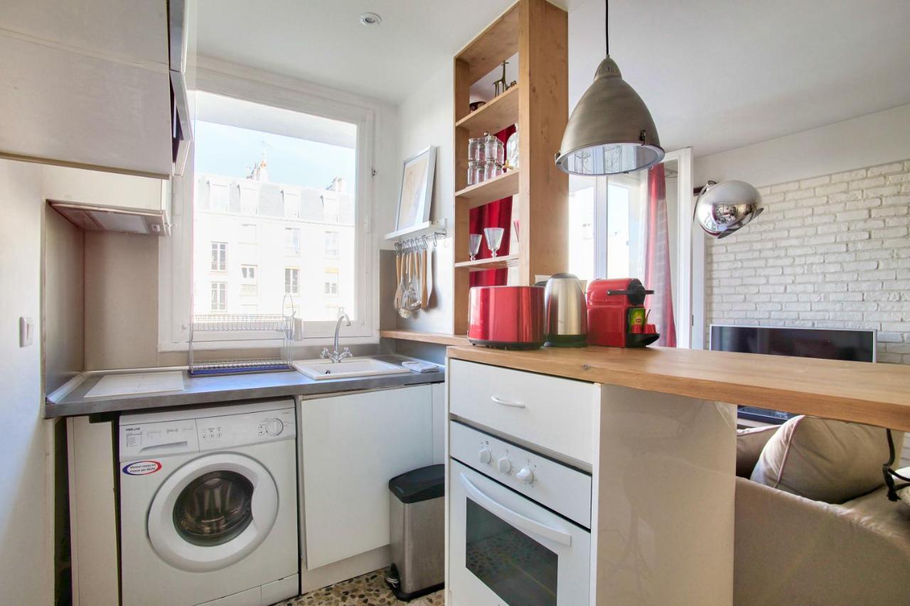 Luxurious Republique Pierre Leve Free Netflix Apartment